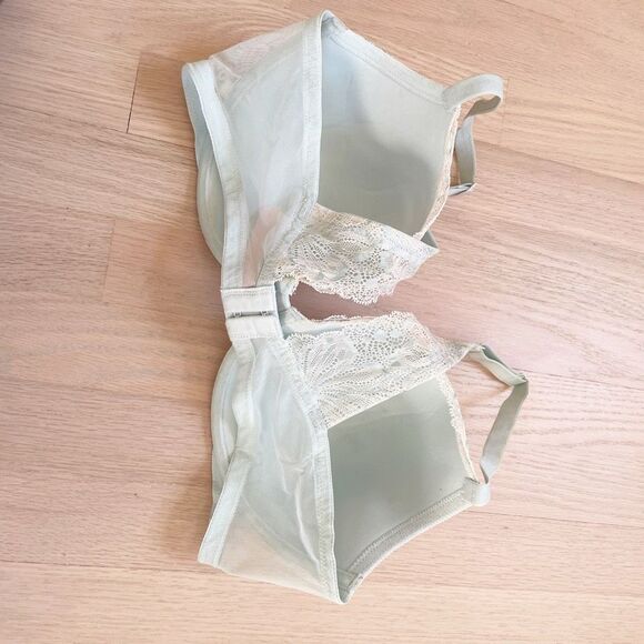 BUY 1 GET 1 FREE 38D Victorias Secret lightly lined demi mint lace bra - Picture 4 of 7